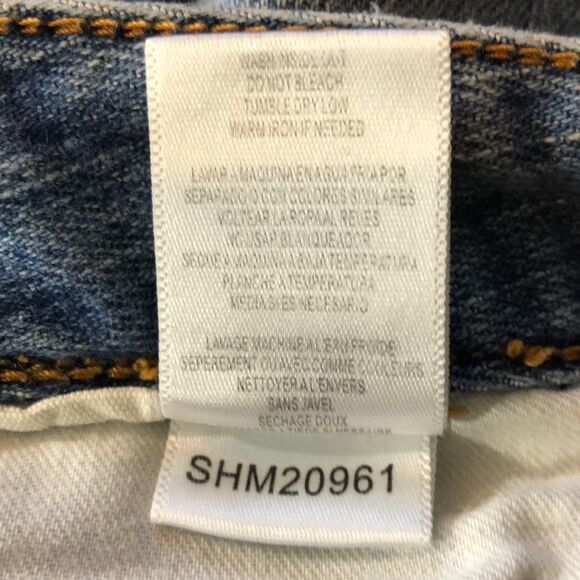 BCBGMaxAzria Distressed Claire Boot Cut Jeans 8 - Picture 16 of 16